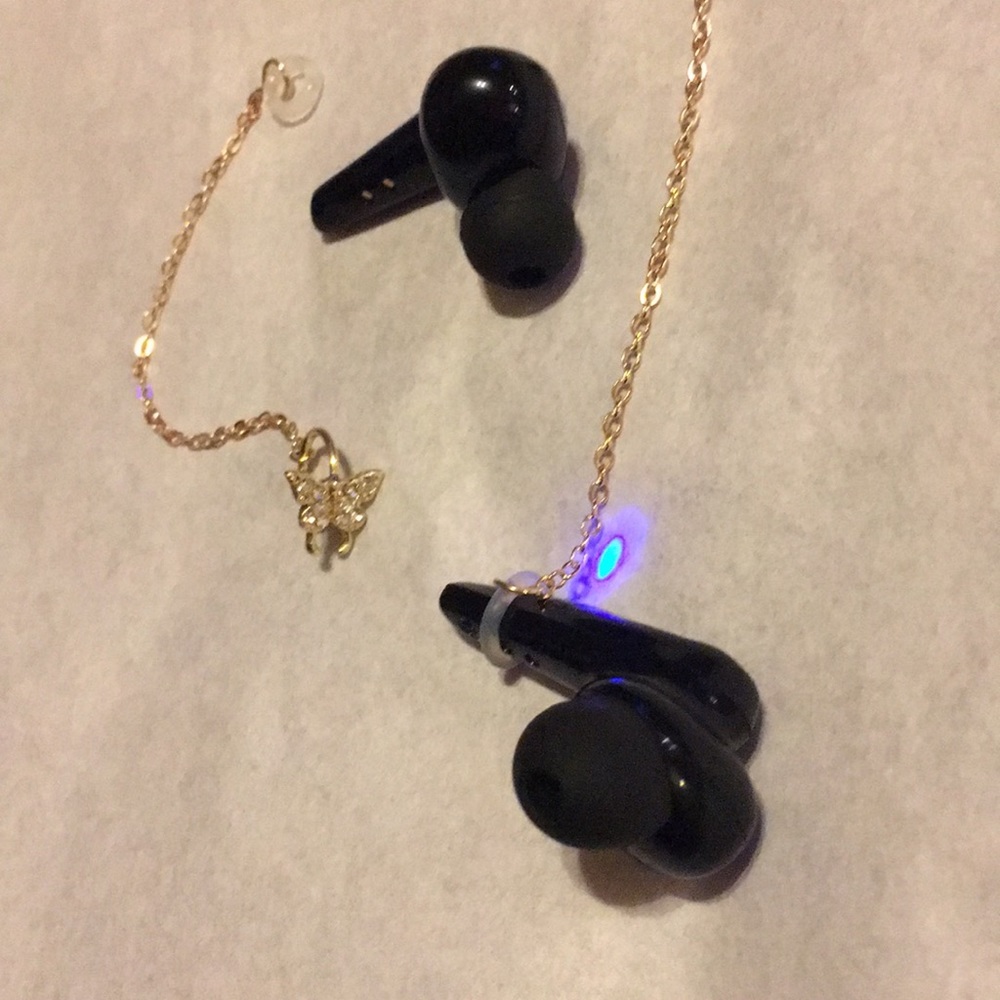 Ear Butterfly Accessory Clip Chain Anti Loss Air Pod Holder Choice: Butterfly